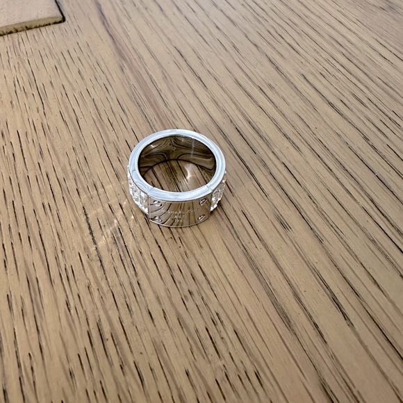 Michael Kors steel plate logo ring with Swarovski crystal band - size 8 - Picture 2 of 2